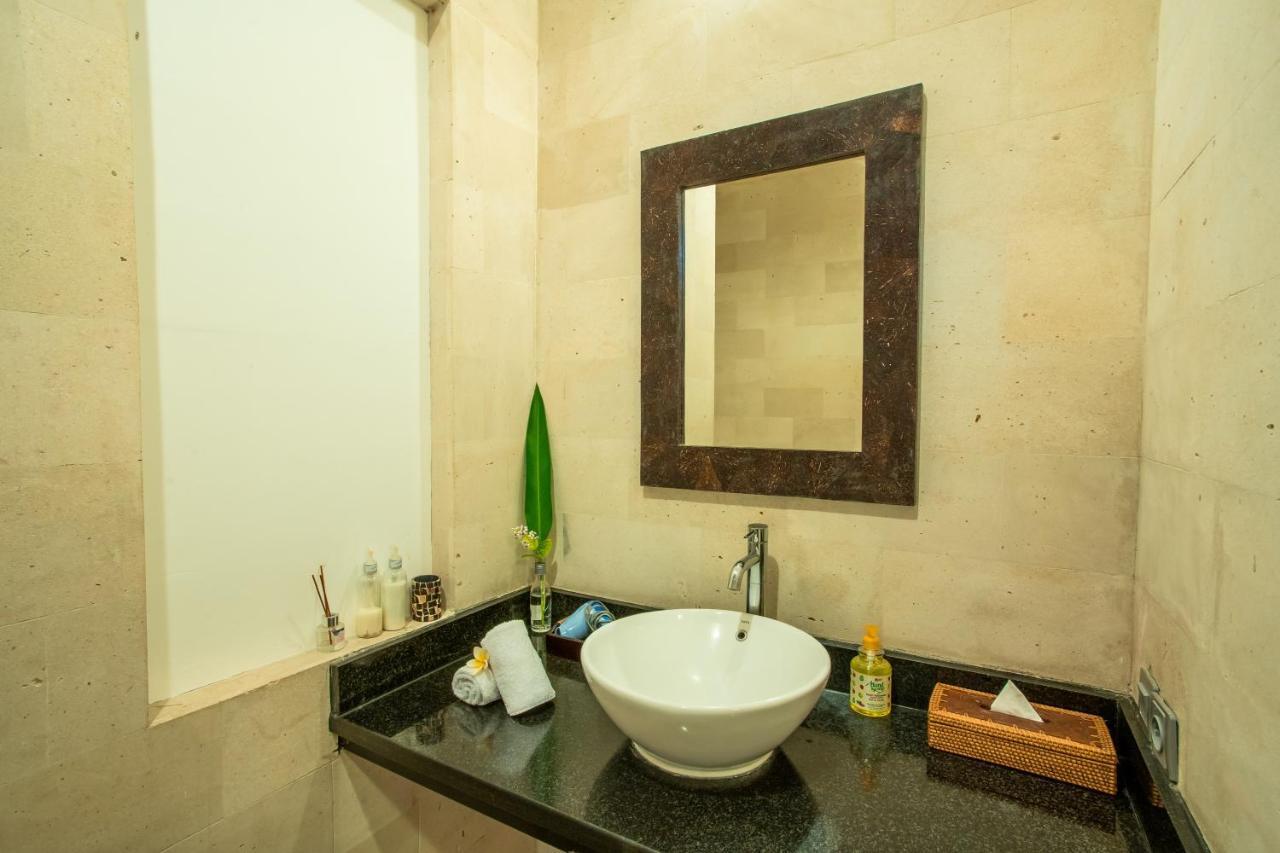 Villa Nadya Seminyak Eksteriør billede